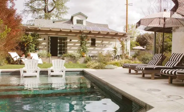 Commercial pool built by Heavenly Outdoor in Sugar Land, Texas